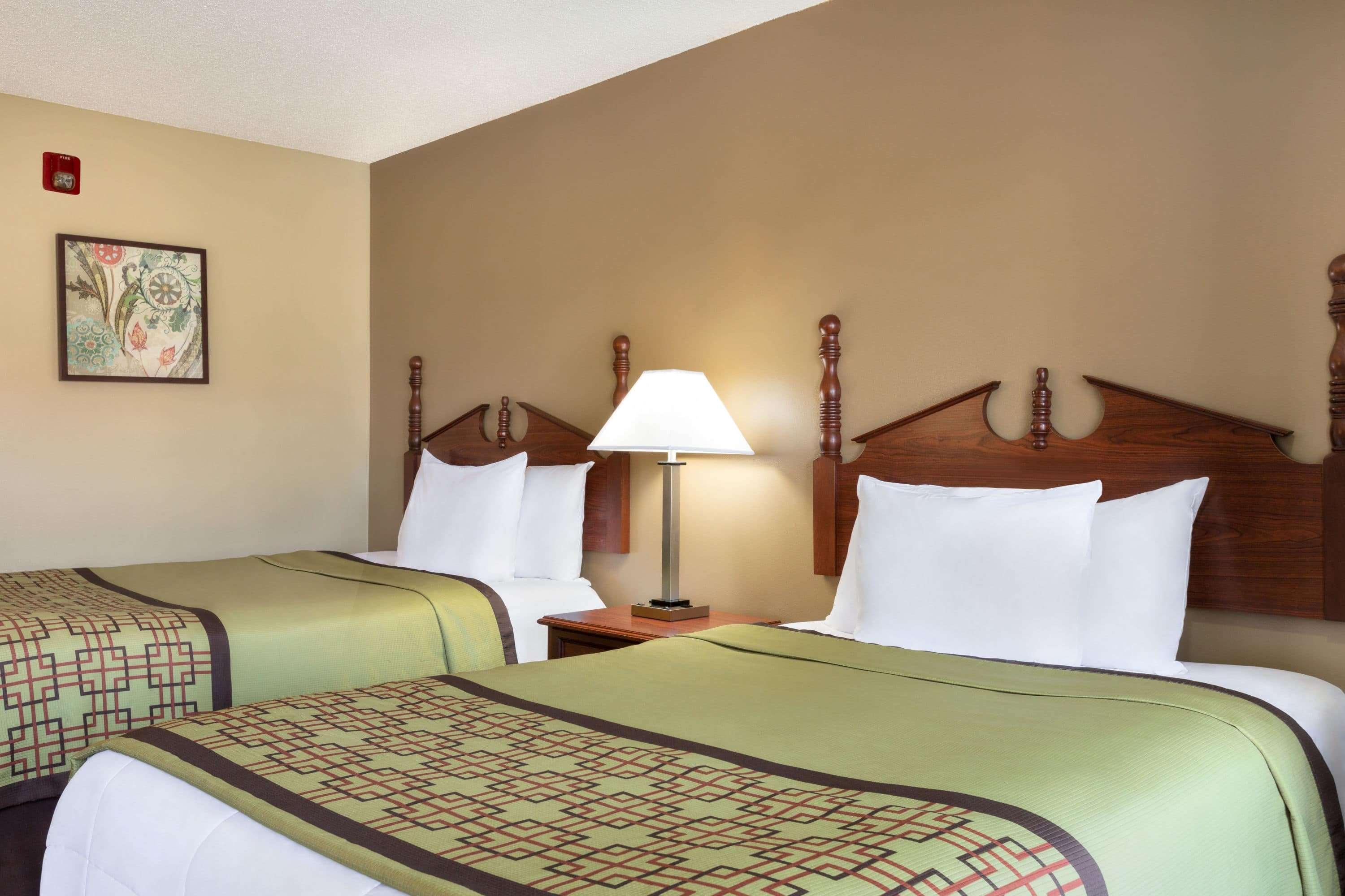 Motel Baymont By Wyndham 2*