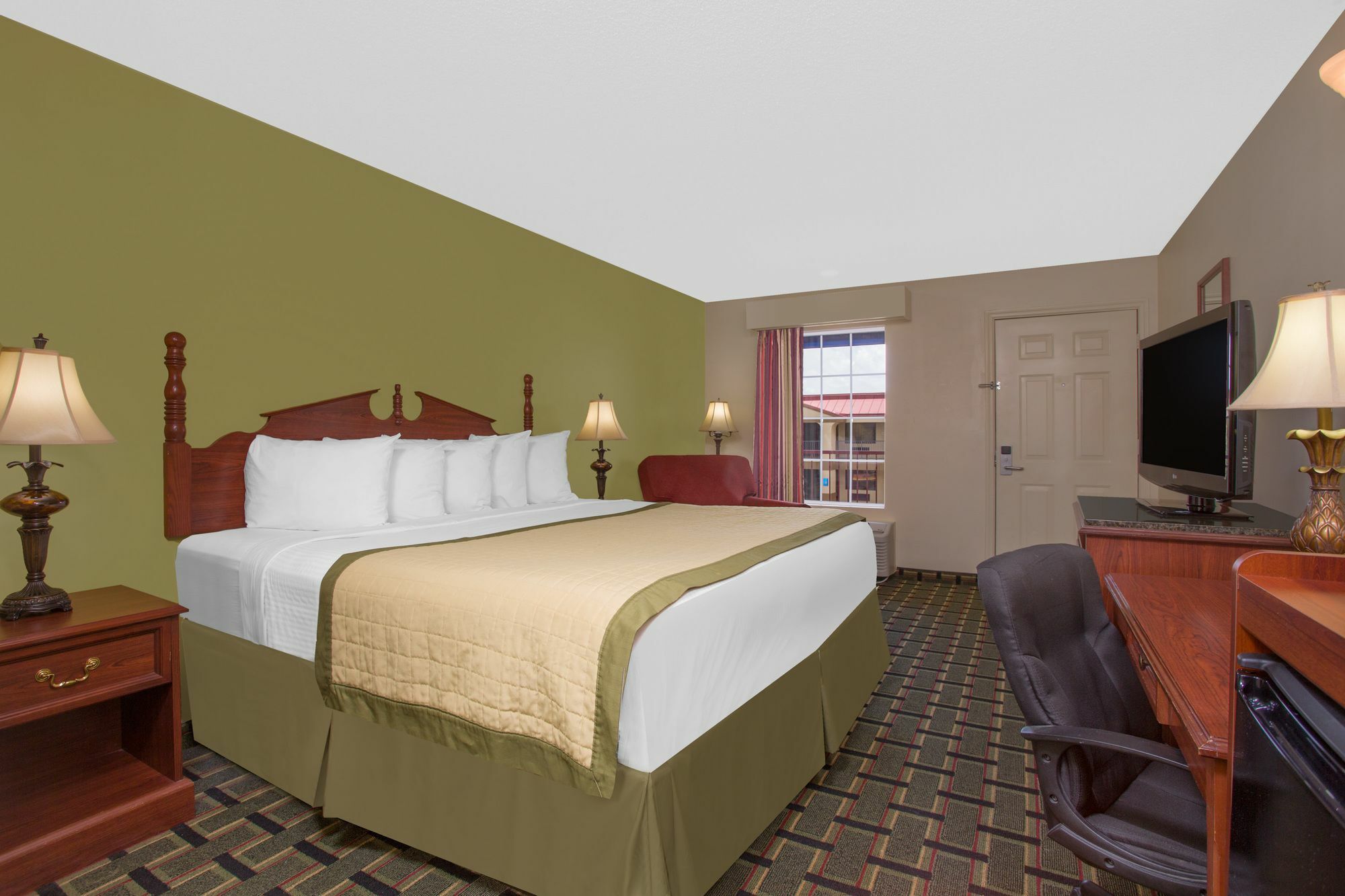 Baymont By Wyndham Motel 2*