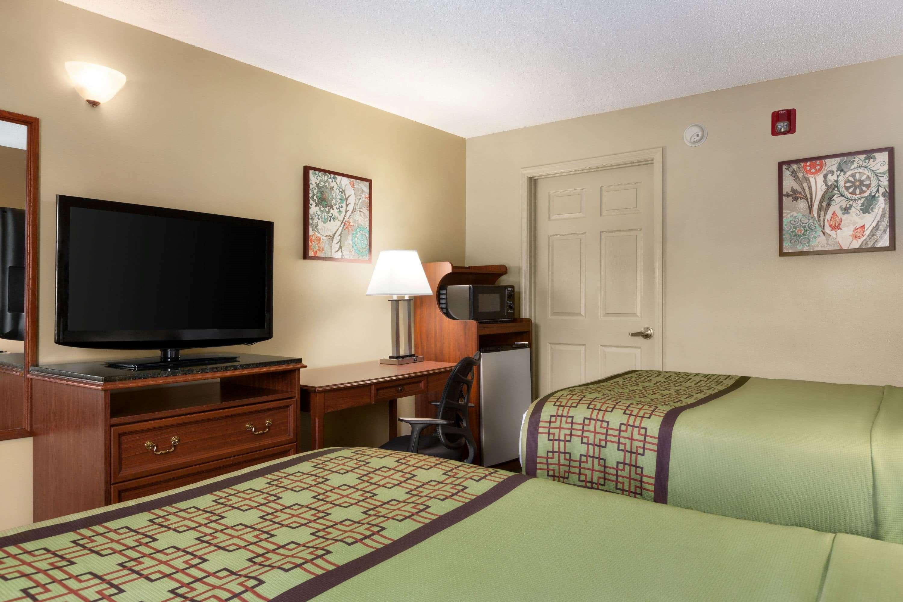 Baymont By Wyndham Motel 2*