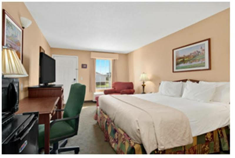 Baymont By Wyndham Motel Warner Robins